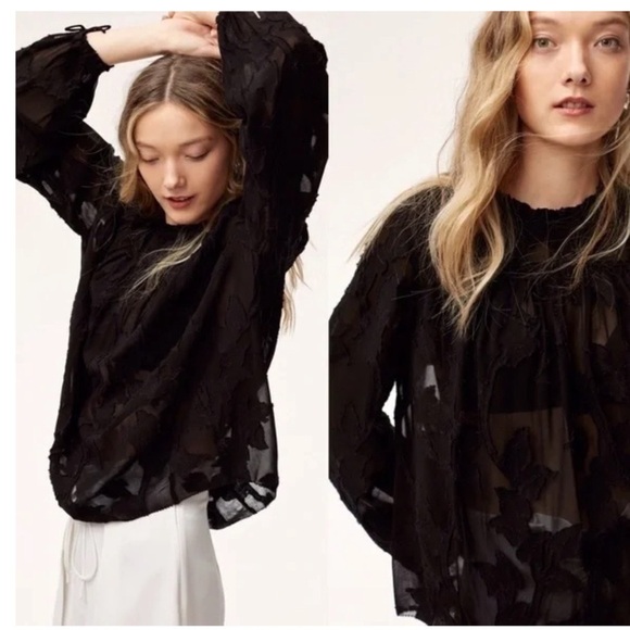 Wilfred • Lourdes Jaquard Blouse in Black - Picture 1 of 10